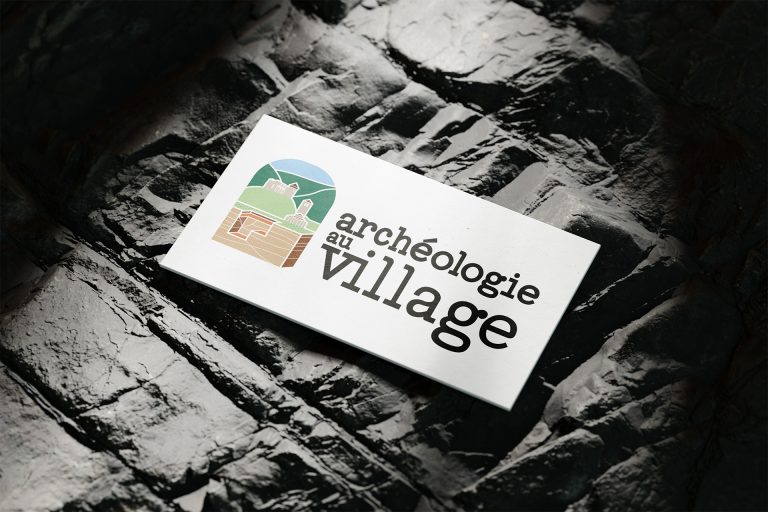 Archéologie au village